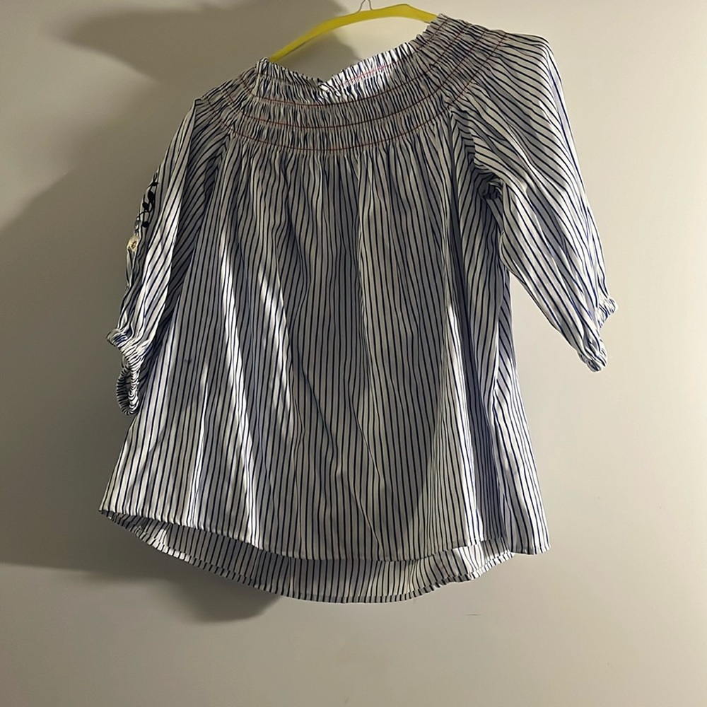 Don like the blouse